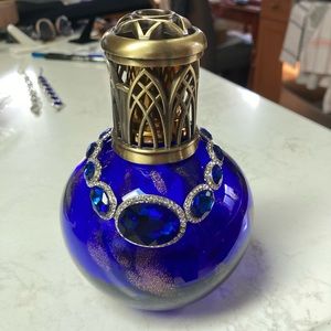 Sapphire bracelet  9 varied size Oval dark sapphire 203 round clear crystals 9”L